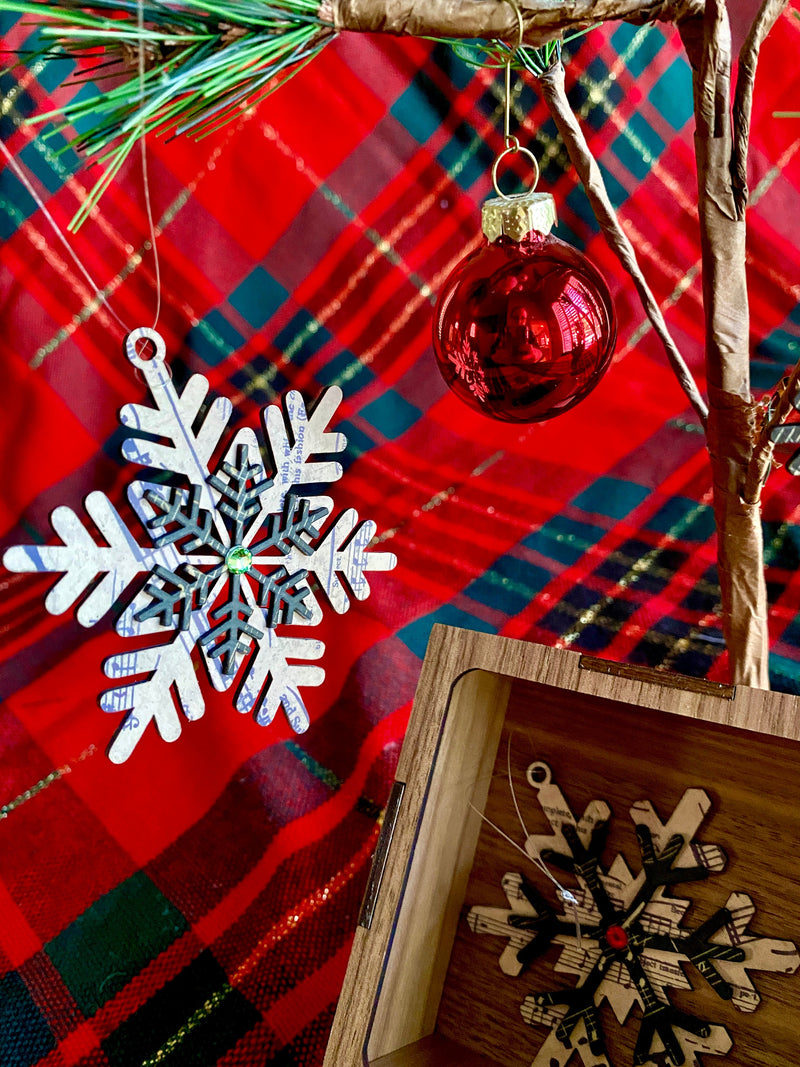 Decoupage Sheet Music Ornament set with Matching Box, Layered Snowflake Ornament Set, Ornament Gift Set, Mini Snowflake Ornaments, Set of 6